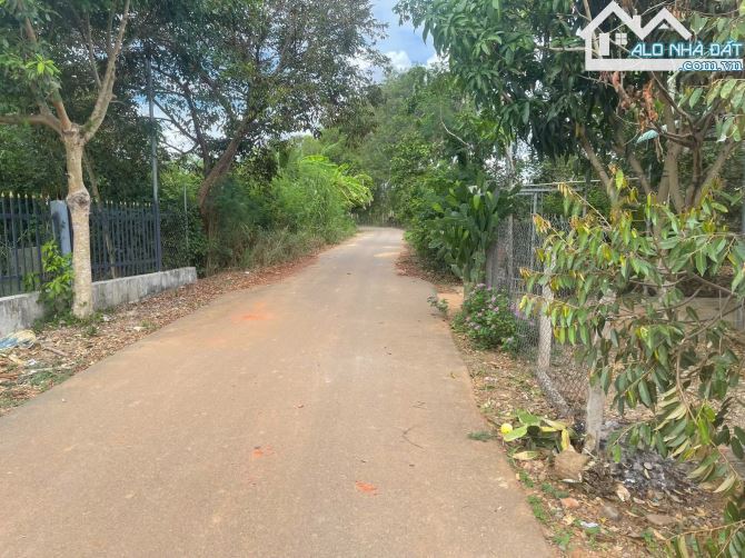 BÁN ĐẤT TẶNG NHÀ CÂP 4 SAU UB XA SUÔI RAO CHÂU ĐỨC, DT 1300M2 CÓ 100TC GIÁ 1.45 TI - 3