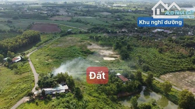 Suối Rao Châu Đức, 5827m2, có 165m mặt tiền nhựa, xung quanh toàn khu nghỉ dưỡng giá 7tyxx - 3