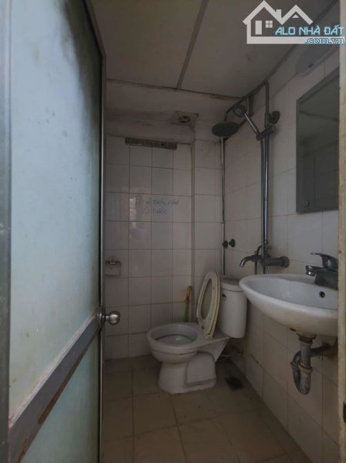 Cho thuê nhà ngõ 18 Vũ Thạnh, Diện tích 30m x 3 tầng, mặt tiền 4m, giá 10 triệu. - 3
