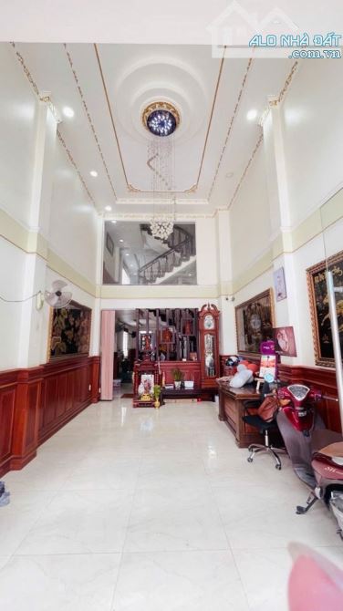 BÁN NHÀ ĐẸP 5 TẦNG- MTKD KHU TÊN LỬA -BTDB CHỈ 12 TỈ TL - 3