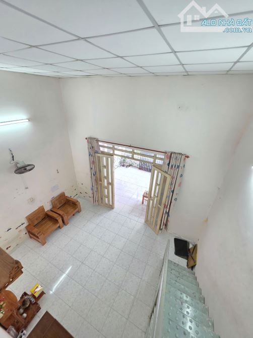 2Tỷ750__Nhà Sổ Riêng, Giá Rẻ tại Dĩ An__hẻm xe hơi đường Nguyễn Thị Chạy, gần chợ Tân Long - 3
