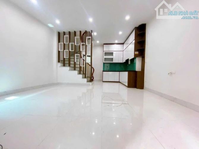 Bán nhà đông la nhà đẹp ở ngay 31m2 4,25 tỉ - 3