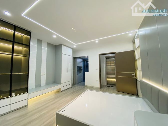 BÁN NHÀ MỚI 6 TẦNG THANG MÁY NỘI THẤT ĐẸP, NGÕ THÔNG GẦN ĐƯỜNG ÔTÔ, PHỐ ĐẠI TỪ - HOÀNG MAI - 3