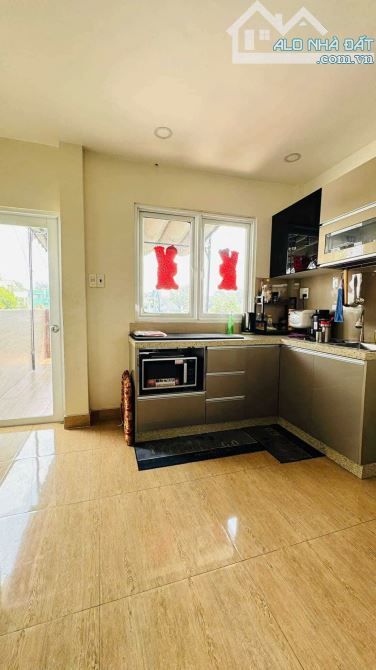 MẶT TIỀN QUẬN 11 - TIỆN Ở VÀ KINH DOANH - 5 TẦNG HOÀN CÔNG ĐỦ -  NHỈNH 13 TỶ - 3