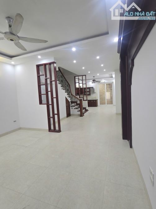 Cho thuê liền kề An Hưng , 83 m2 x 4 Tầng, Nhà Hoàn thiện đẹp, giá chỉ 25 tr/tháng - 3