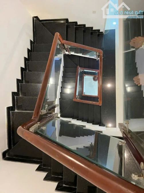 BÁN NHÀ MẶT TIỀN LÊ HOÀNG PHÁI,5 TẦNG, 70M2,DÒNG TIỀN 30 TR/T, NHỈNH 10 TỶ - 3