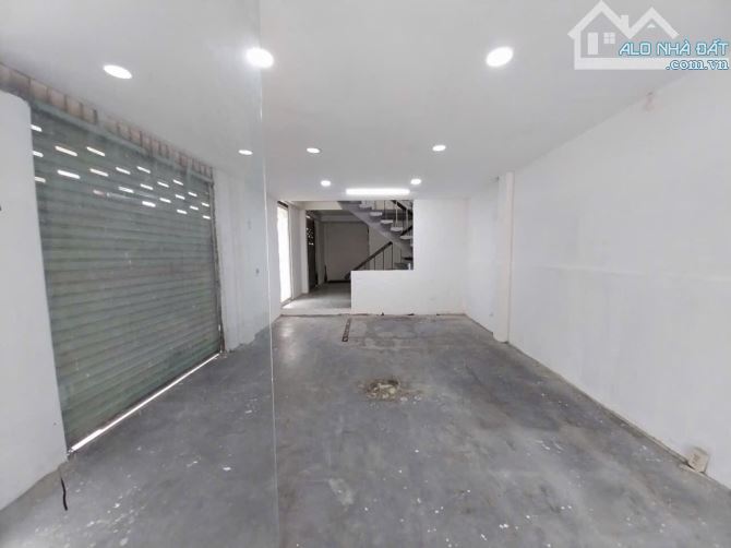 Bán nhà mặt tiền lô góc Lũy Bán Bích, Tân Phú, 4 tầng, 5,3mx 16m. Giá chỉ: 16,x tỷ - 3