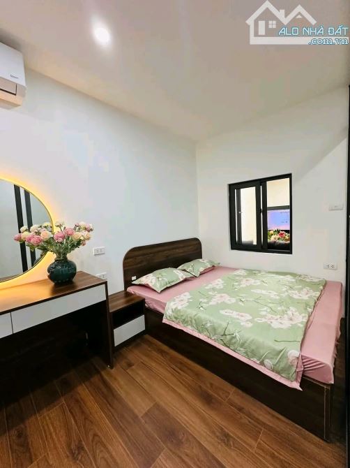 BÁN TT TRẦN HƯNG ĐẠO- HOÀN KIẾM-DT 80M, 3PN, 2WC- TẶNG FULL NỘI THẤT-CHỈ 4,X TỶ - 3