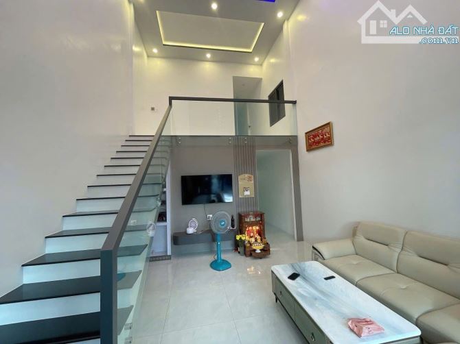 bán căn nhà trệt lửng, hẻm 286 đường CMT8, an thới, nhà mới lộ ô tô, giá bán chỉ - 3