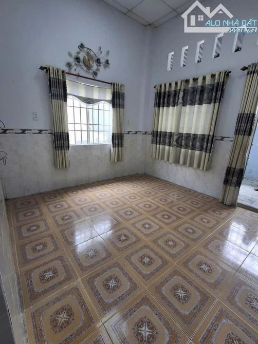 ALO !!! Cần bán gấp nhà c4 ở Trần Văn Mười Hóc Môn 4x14 ( 57m2 ) 680 TRIỆU Sổ hồng riêng - 3