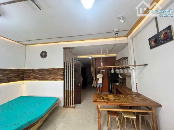 Cách biển phước hải chỉ 800m thôi cô chú anh chị  Ngang 5.8m sâu 16m full thổ cư  Nhà mới - 3