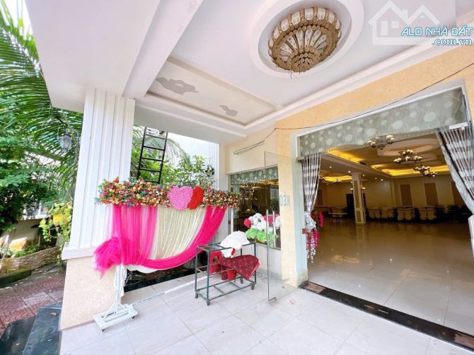Nhà Hàng Tâm Huyết 1600m2 KDC Quang Vinh Đồng Nai Ngang 40m Gần Ngã Tư Cầu Mới - 3