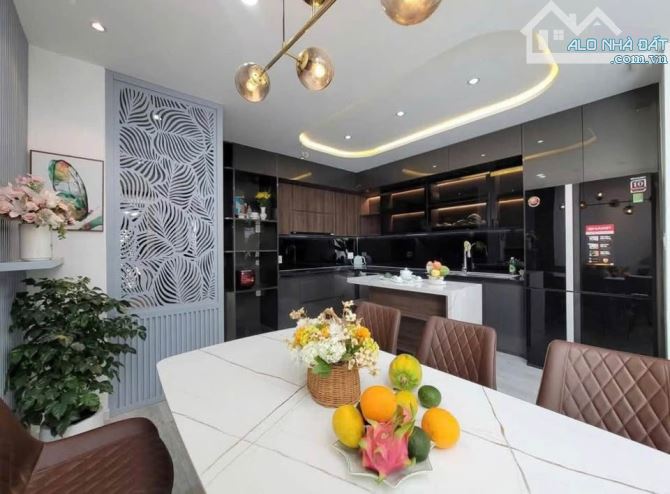CƠ HỘI HIẾM! NHÀ PHỐ 112M² - 2TỶ5 - SỔ HỒNG TRAO TAY - 3