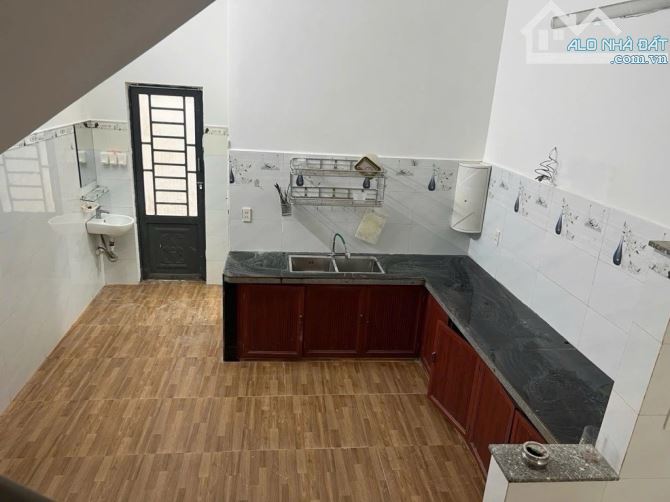 NHÀ 3 TẦNG – HÓA SƠN 6 – TRUNG TÂM HẢI CHÂU - CÁCH SÔNG HÀN 50M – Ô TÔ VÀO TẬN NHÀ - 3