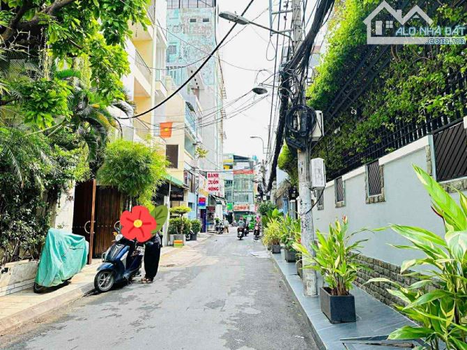 Quận 10,đường 3/2,🚘 hẻm xe hơi đỗ cửa🚘,giá:5,3 tỷ - 3