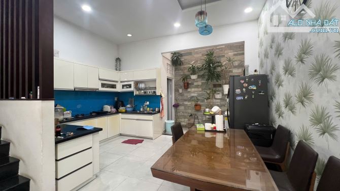 Bán nhà hẻm VIP 42/ Nguyễn Minh Hoàng, Tân Bình (5x17m) 4 tầng nhà mới - Giá bán 21.9 tỷ - 3