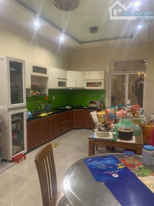 BÁN NHÀ TRƯỜNG CHINH Q12 - 4 TẦNG 83M2 ( 4M X 21M) - 9.95 TỶ. - 3