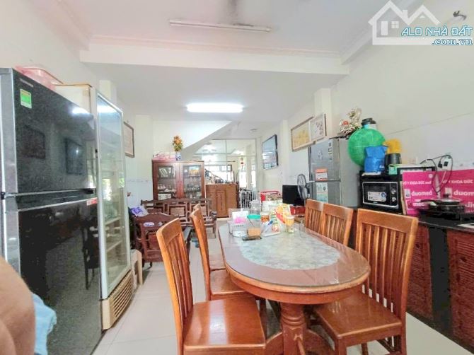 🔥MẶT TIỀN QUẬN 7 – 4 TẦNG BTCT – VỊ TRÍ VÀNG KINH DOANH – GIÁ 15 TỶ🔥 - 3