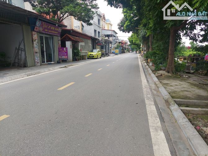 HÀNG HIẾM - MẶT ĐƯỜNG KINH DOANH SẦM UẤT - 3 Ô TÔ TRÁNH - VỈA HÈ ĐƯỜNG THÔNG - MT 8m SIÊU - 3