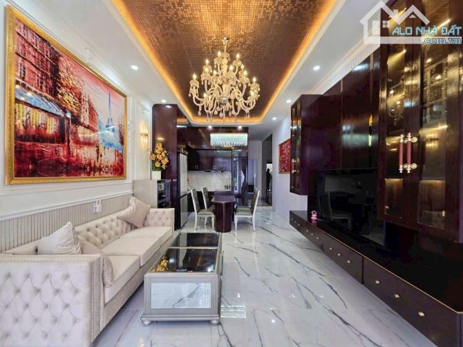 Bán nhà hẻm xe hơi 1806 Huỳnh Tấn Phát. Đt 4x18m. 2 tầng. St. Giá 6.3 tỷ - 3