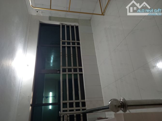 Nhà 2,5 tầng mặt ngõ gần đường Nguyễn Khuyến - 3