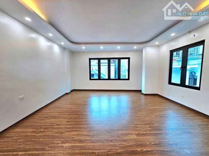 BÁN NHÀ PHÂN LÔ ĐỘI NHÂN, BA ĐÌNH - 45M² x 7T THANG MÁY - MT 4.5M - VỈA HÈ Ô TÔ TRÁNH - 3