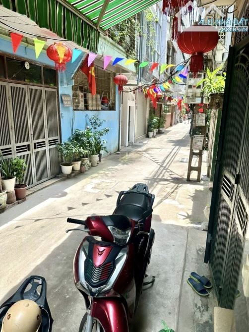 NHÀ PHỐ LÊ THANH NGHỊ - TRẦN ĐẠI NGHĨA - LÔ GÓC - NGÕ RỘNG - HAI THOÁNG - DT32M2 X 5T - 3