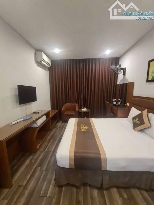 HÀM NGHI - Biệt thự lô góc 145m2 4 tầng, MT 16m - Ô tô tải tránh - Vỉa hè - KD - 45 tỷ - 4