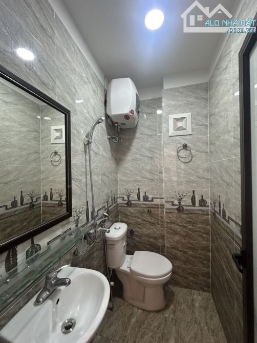 NHÀ MỚI 5 TẦNG 48M CỔ LINH LONG BIÊN GIÁ CHÀO NHỈNH 5 TỶ - 4