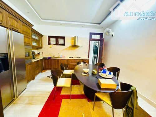 BÁN NHÀ NGÕ 164 ĐỘI CẤN 121M 4 TẦNG MT 6.4M GIÁ 31.5 TỶ - 4