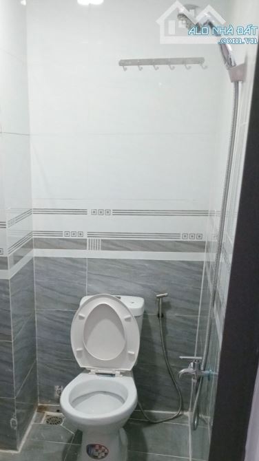 💥 Bán nhà mới, phường Khánh Hội, TTQ4 - gần 30m2 - 3 tầng - 3PN - Nhỉnh 3 tỷ 🚙 - 4