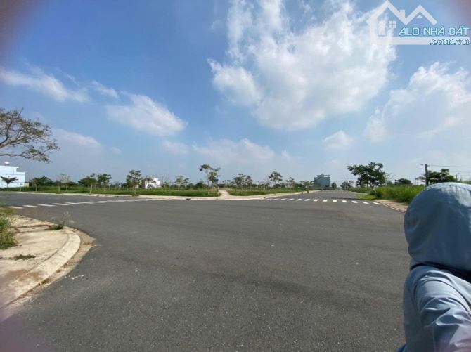 Bán đất đường số 10 khu Sài Gòn Village, 2 ty - 4