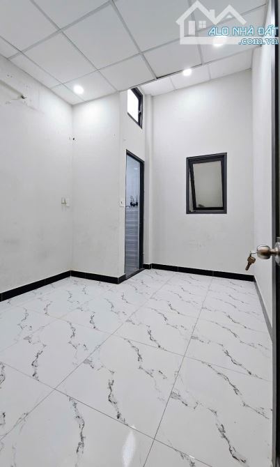 NHÀ 3PN, 3 WC QUẬN 3 TIỆN Ở + KDOL GIÁ 14,9 TR/THÁNG - 4