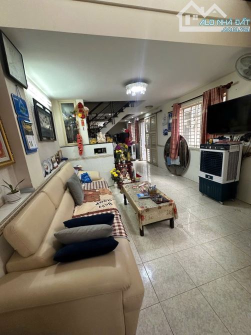 🏡 Nhà 2 MTKD – Hẻm Xe Hơi 8m Bàu Cát, Tân Bình | 💰 10.5 Tỷ TL - 4
