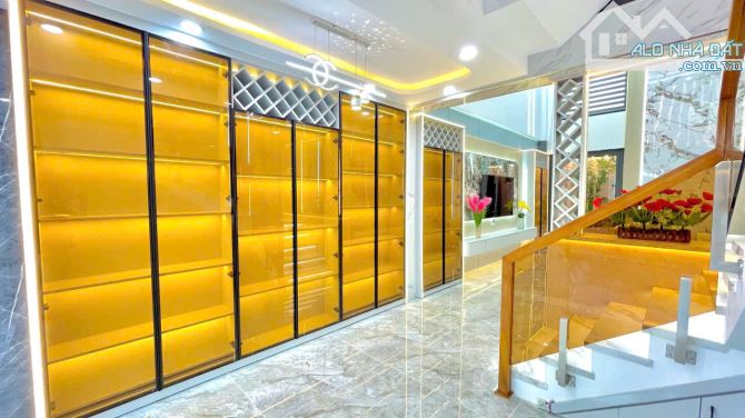 BÁN NHÀ 5 TẦNG MỚI XÂY FULL NỘI THẤT- F. TRUNG MỸ TÂY GẦN CVPM QUANG TRUNG CHỈ 7,95 TỶ - 4