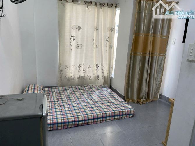 Bán Nhà HXH sát Mặt Tiền Trường Sa 40m2 gần Lê Văn Sỹ -Nhà Đẹp 3 Tầng chỉ 8,5 Tỷ - 4