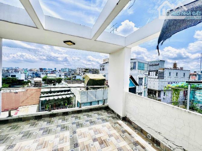 BÁN NHÀ HẺM Ô TÔ 5 TẦNG 4PN NGAY TT BÌNH THẠNH PHAN VĂN TRỊ CHỈ HƠN 8 TỶ - 4