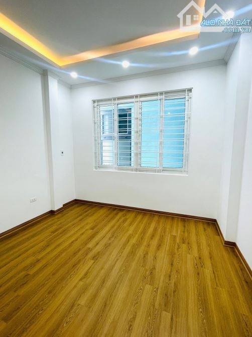 Chủ cần tiền bán gấp Căn nhà 5 tầng 33m2 phố Bùi Xương Trạch. Full nội thất. Giá hơn 7 tỷ - 4