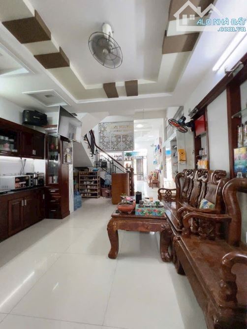 Cực Hiếm giảm 500Tr Bán Gấp nhà 4Tầng, DT4,5X16m Hẻm ôtô tránh 1/ sát MT Đường số 1 P16 GV - 4