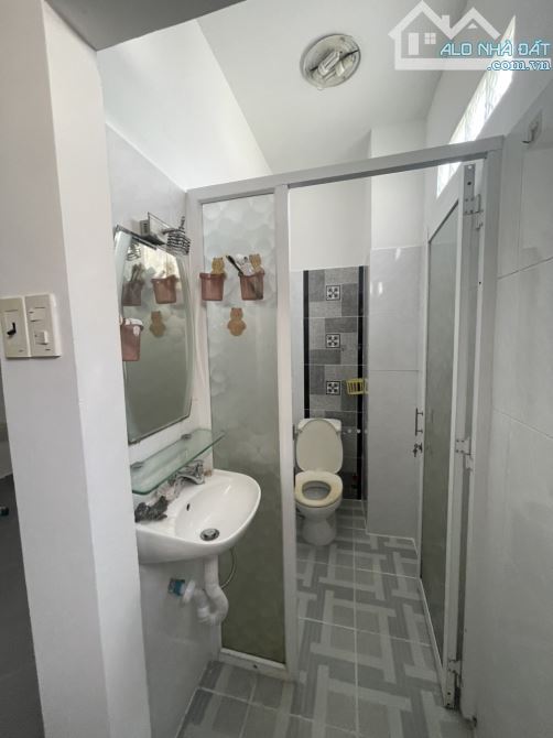 Bán CHDV Nguyễn Xí - P13 đường nhựa xe hơi 5 tấm đang cho thuê sẵn dòng tiền 30tr/th - 4
