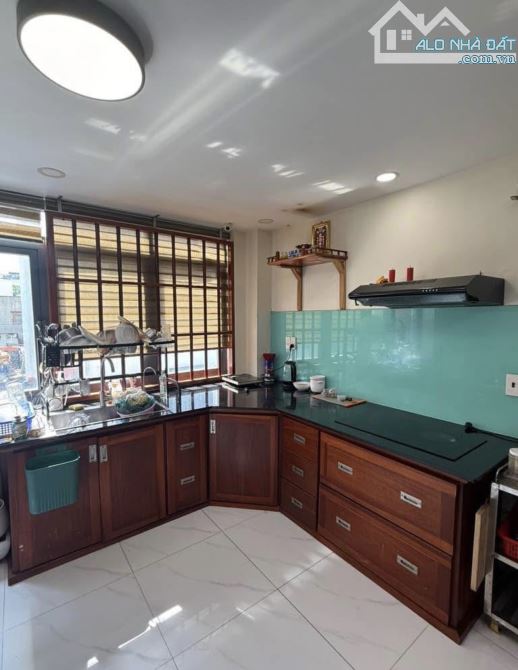 BÁN NHÀ RIÊNG NGAY NGUYỄN NGỌC LỘC,QUẬN 10-GIÁ HẠ CÒN 5TỶ620/82,8m2(4,6x18m).SÁT MT 3/2 - 4