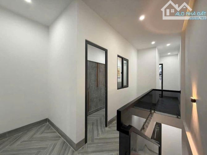 NHÀ 2 TẦNG MỚI ĐẸP 100% FULL NỘI THẤT XỊN - ĐƯỜNG HÀ HUY TẬP - TRUNG TÂM QUẬN THANH KHÊ - 4