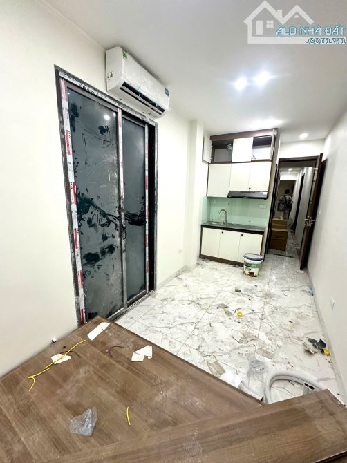Cho Thuê CCMN 143 Nguyễn Chính Hai Bà Trưng 25m2 Studio Cửa Sổ Ban Công Thang Máy Trống30P - 4