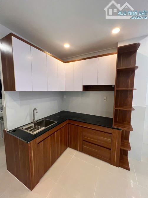 LẠC LONG QUÂN TÂN BÌNH - 31M2 - MỚI 2 LẦU 2PN 2WC HẺM 3M - CHỈ 4.35 TỶ - 4