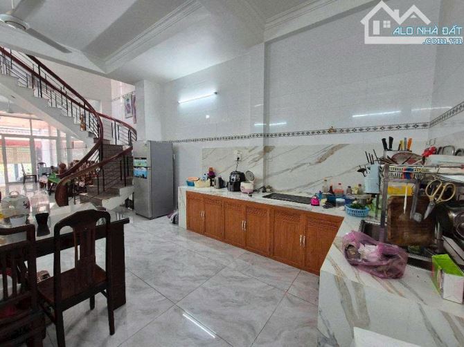 Bán nhà mặt tiền kinh doanh Q.6 sát Hậu Giang , 4.5 x 23m , 4 tầng chỉ 13.4 tỷ tl - 4