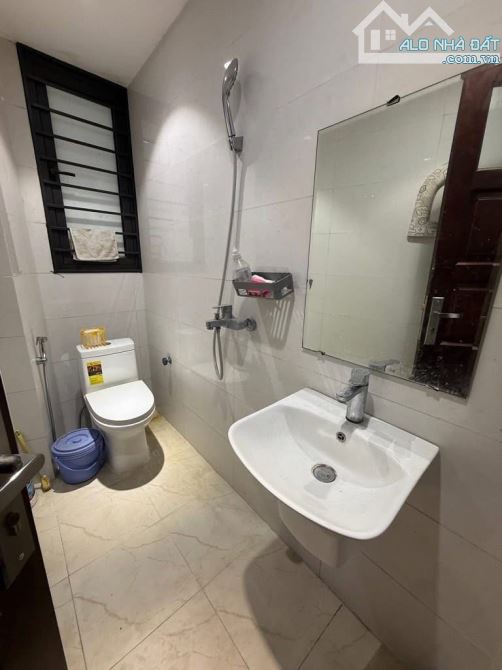 Bán Nhà Thạch Bàn, 45m 4 tầng, gara ô tô, full nội thất, chỉ 5,4 tỷ - 4