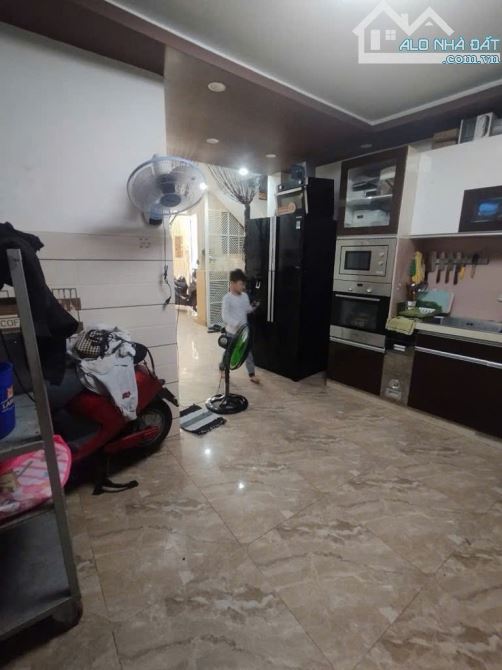 GẤP BÁN 5 TẦNG-ÂU DƯƠNG LÂN-CẠNH CHỢ RẠCH ÔNG-Q8-DT: 3,8X13-NHỈNH 6 TỶ - 4
