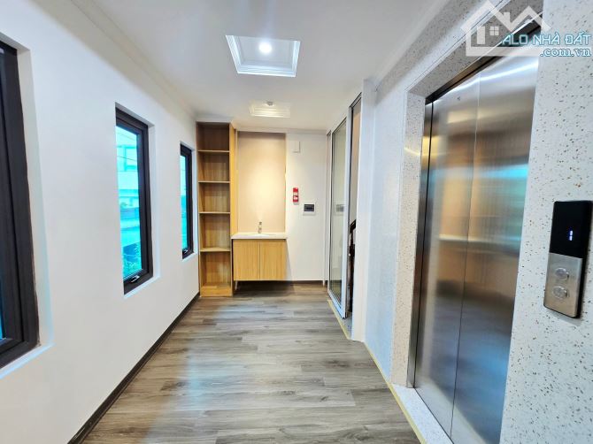 Quá vip, 7 tầng thang máy lô góc mặt ngõ Vũ Tông Phan,oto tránh đỗ,kdoanh,40m2.Giá 18.5 tỷ - 4