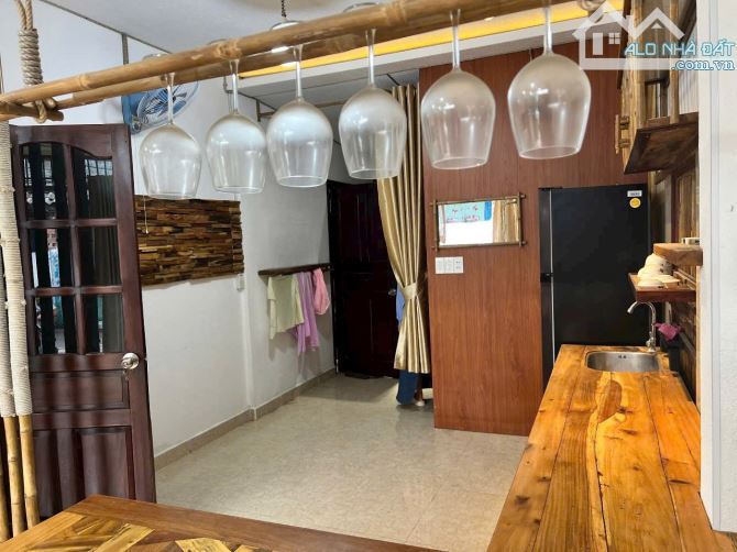Cách biển phước hải chỉ 800m thôi cô chú anh chị  Ngang 5.8m sâu 16m full thổ cư  Nhà mới - 4