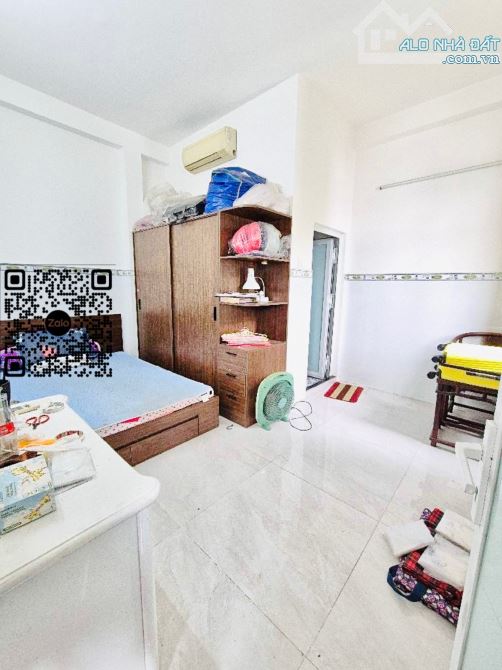 Mặt tiền ngay Minh Phụng - Nhà sách Cây Gõ - 4,5m x 23m - 4 tầng - 6PN - Nội thất xịn - 4